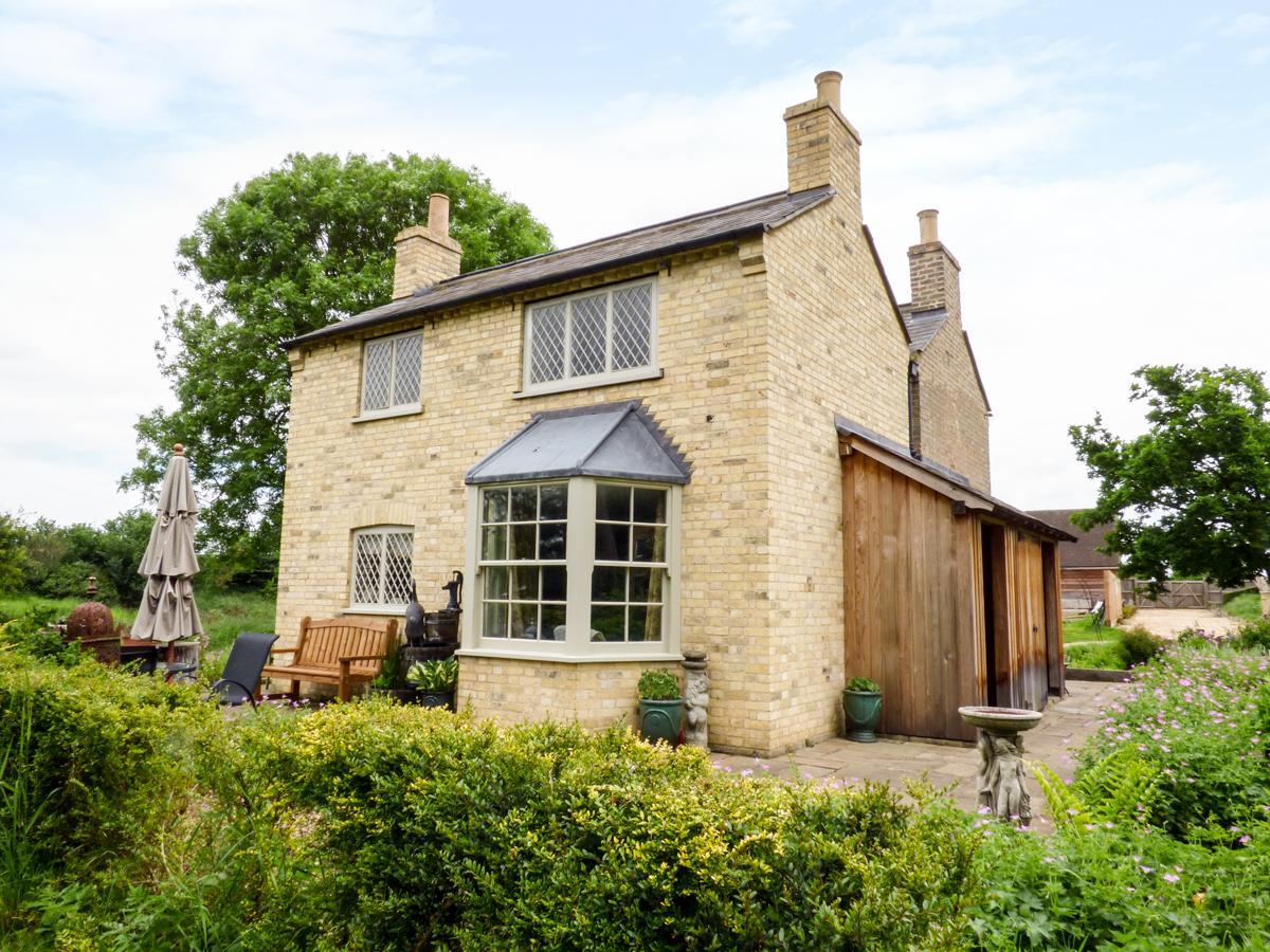 Shortmead Cottage Biggleswade Exterior photo
